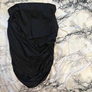 Black mini skirt with touching on both sides